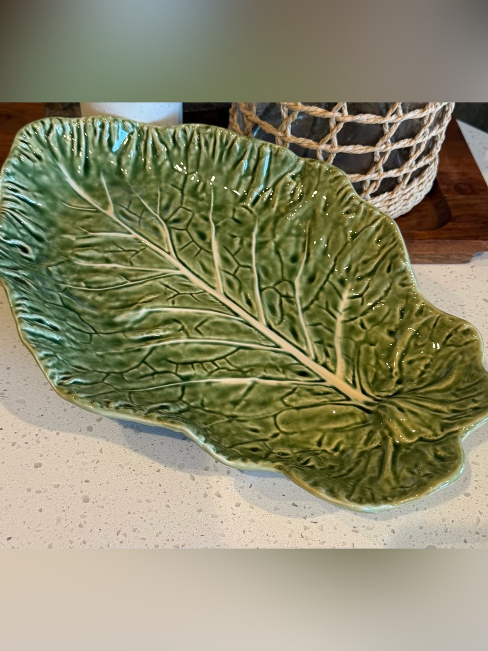 Bordallo Pinheiro Green Cabbage Leaf  Oval Serving Platter 15” Portugal Kitchen